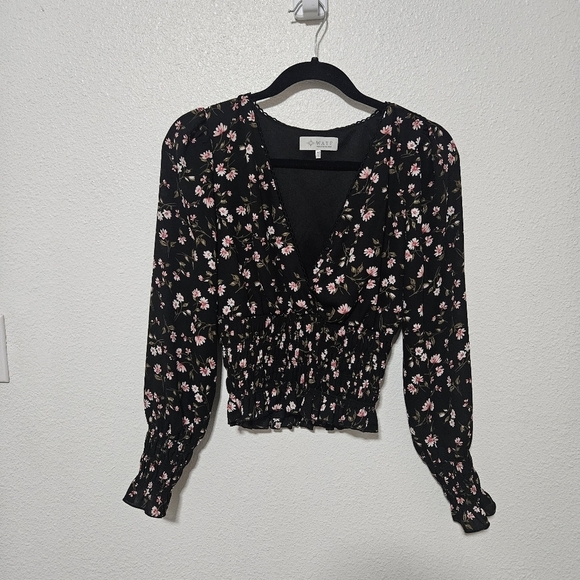 Wayf floral with elastic on bottom vneck size xs Y2k style boho - Picture 1 of 12